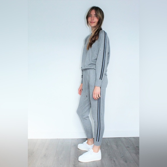 360 Cashmere Sweaters - 360 Cashmere Carrie Crewneck Knit in Heather Grey, SZ XS